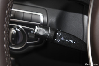 2018款奔驰GLC260 2.0T自动 4MATIC豪华型