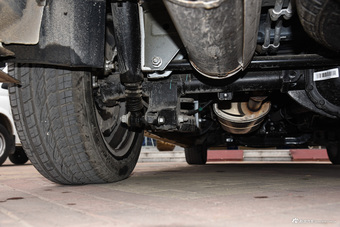 2016款上汽大通G10 2.0T自动豪华行政版