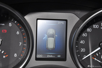 2015款哈弗H8 2.0T自动两驱精英型