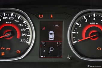 2018款东南DX3 1.5T自动豪华型