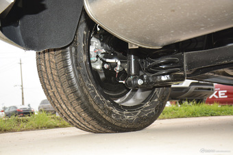 2016款众泰SR7 1.5T自动魔方之路版