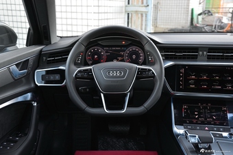 2019款奥迪A6L 45TFSI quattro 豪华致雅版