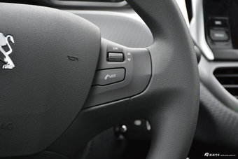 2018款标致2008 1.2T自动互联版230THP