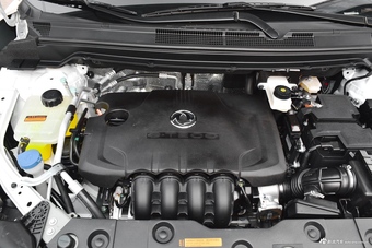 2017款风神AX4 1.6L手动潮悦型