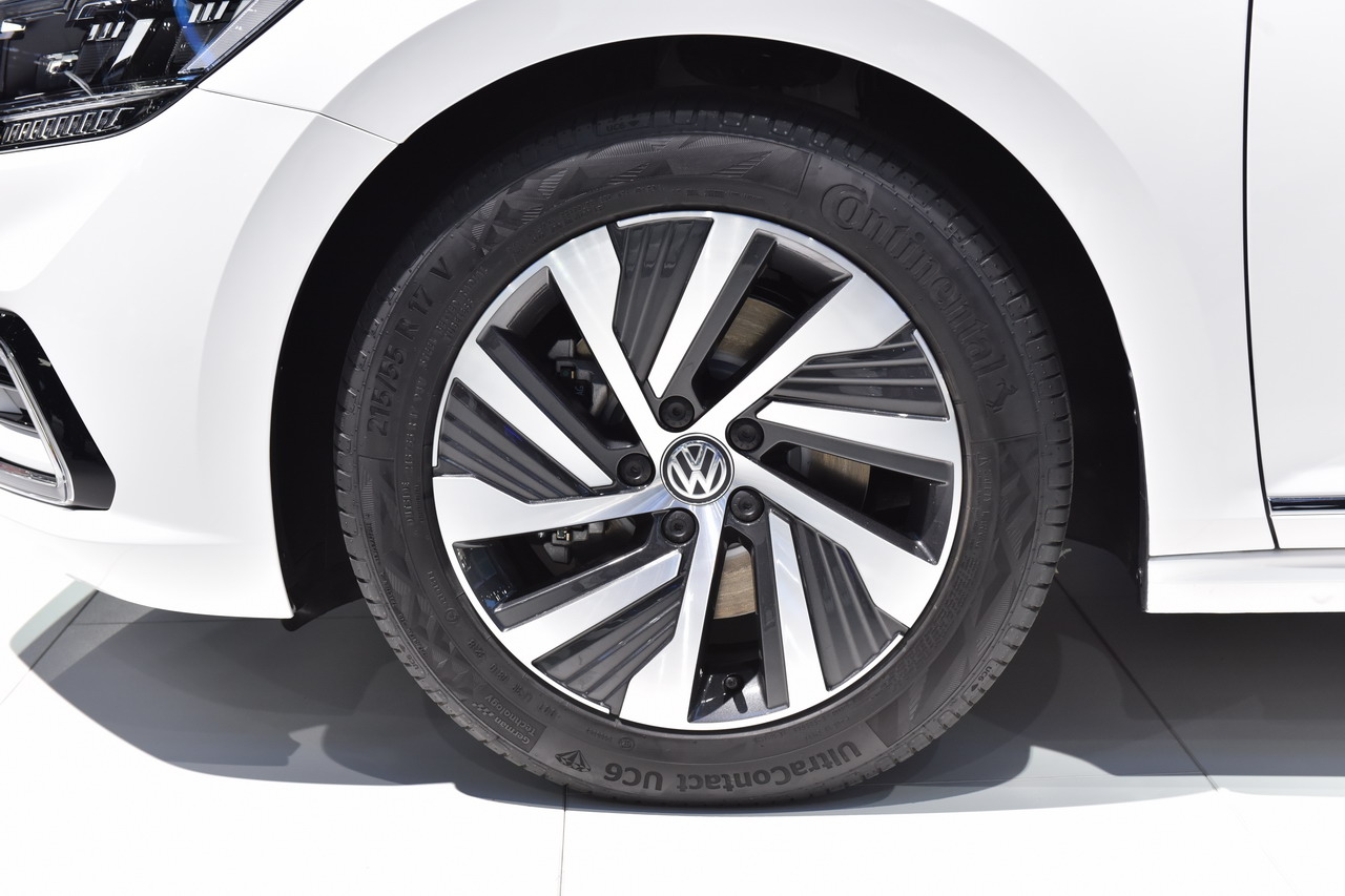 2018广州车展实拍：帕萨特插电混动