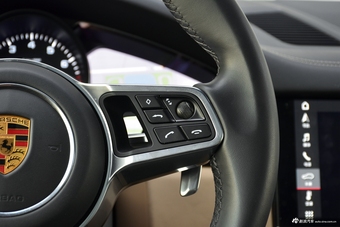 2018款卡宴3.0T自动