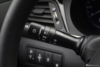 2017款名图1.8L自动智能型GLS