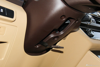 2017款宝骏730 1.5T手动豪华型7座