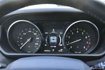 2016款揽胜运动版3.0自动V6 SC HSE