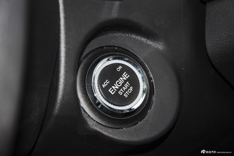 2015款 宝骏560 1.8L手动精英型