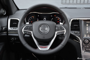 2017款大切诺基3.0L自动Tarilhawk