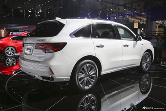 讴歌新款MDX混动版