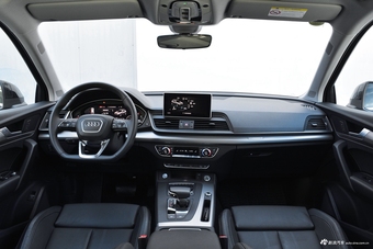 2018款奥迪Q5L 2.0T自动45 TFSI尊享运动型国V图片