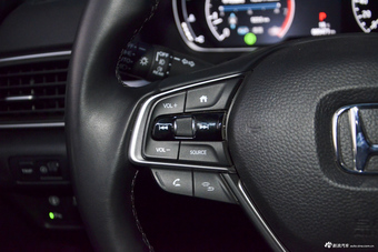 2018款雅阁1.5T自动尊贵版260TURBO