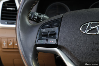 2015款全新途胜1.6T自动四驱旗舰型