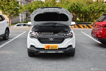 2019款奔腾X40 1.6L自动互联智酷型