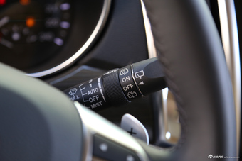 2016款哈弗H9 2.0T自动标准型7座