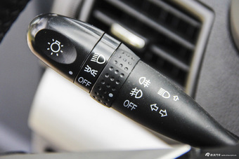 2015款中兴威虎TUV 2.8T手动柴油两驱超值版大双