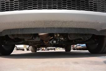 2017款陆风X2 1.6L自动铂锐版