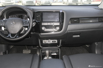 2018款欧蓝德2.4L自动四驱豪华版7座