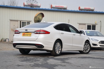 2017款福特蒙迪欧1.5T自动时尚型