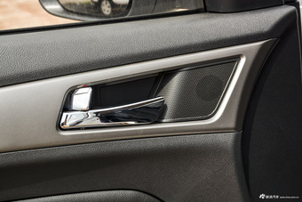 2016款长安CS75 1.8T自动尊贵型国5