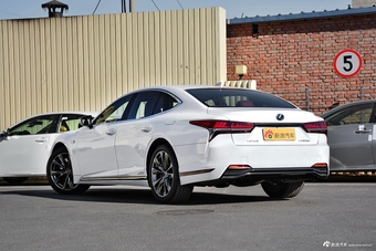 2018款雷克萨斯LS 3.5L自动500h F-SPORT