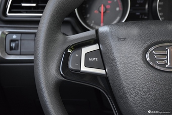 2017款骏派D60 1.5L手动标准型