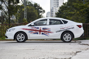 2016款名爵锐行1.5L自动风尚版