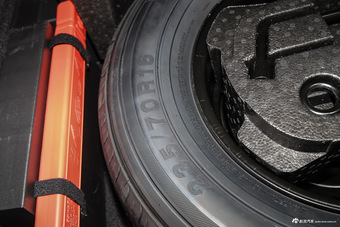 2016款众泰T600 2.0T手动豪华型运动版