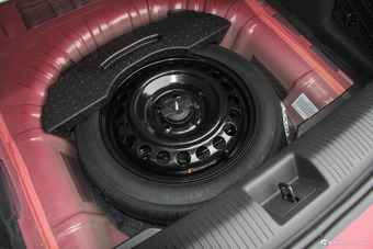 2017款君威1.5T自动尊贵型20T