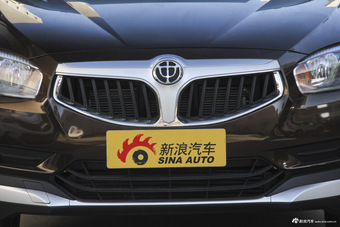 2016款中华V5 1.5T自动两驱运动型