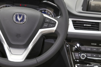 2016款悦翔V7 1.6L自动乐动型国V