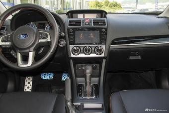 2016款斯巴鲁XV 2.0i 豪华导航版