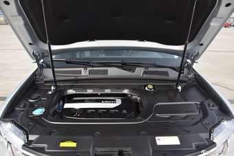 2016款吉利博越2.0L手动智尚型