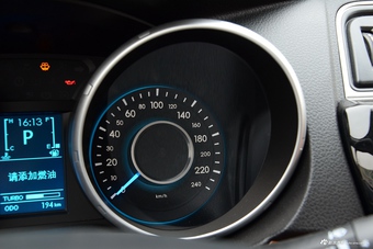 2016款北汽威旺S50 1.5T CVT欢动尊贵型