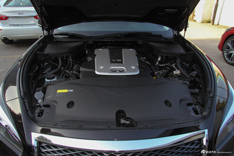 2017款英菲尼迪Q70L 2.5L自动悦享版图片