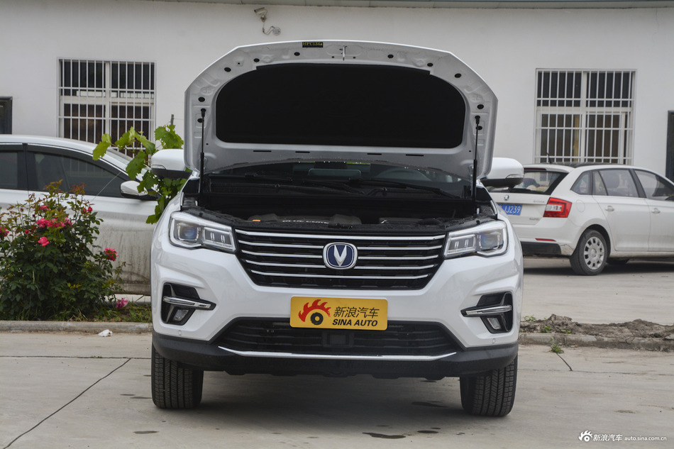 2018款长安cs7515t自动雅智型国v