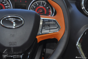 2016款东南DX3 1.5L手动旗舰型