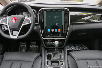 2018款比亚迪宋MAX 1.5T自动智联旗舰型6座