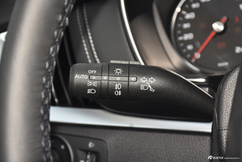 2018款荣威RX5 1.5T 20T自动两驱互联网智惠版