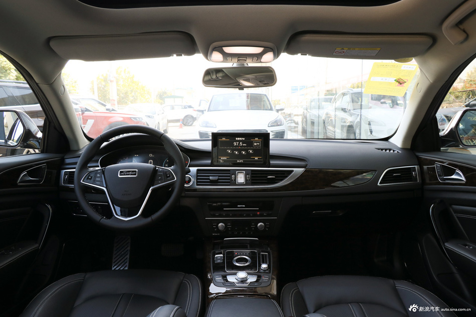 2018款众泰Z700H 1.8T DCT尊贵型