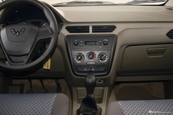 2017款五菱之光V 1.2L手动基本型 LMH