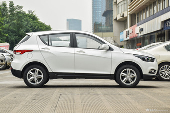 2015款骏派D60 1.5L手动标准型