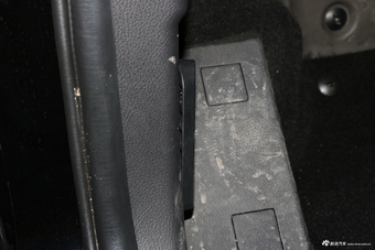 2018款斯威X7 1.5T自动智享型7座