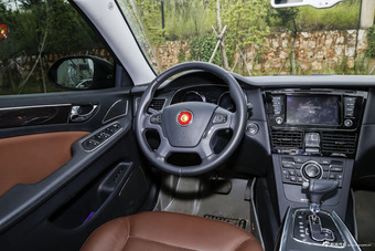 2015款红旗H7 2.0T 自动豪华型