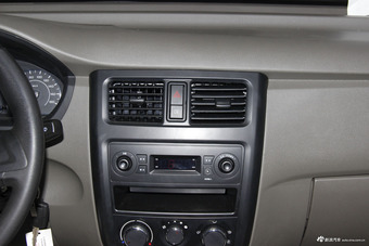 2016款五菱荣光V 1.5L手动实用型