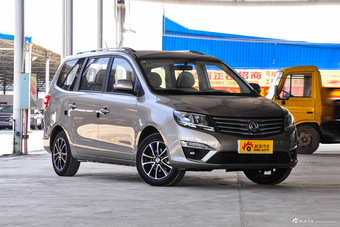 2016款风行S500 1.5L手动舒适型  皓月灰