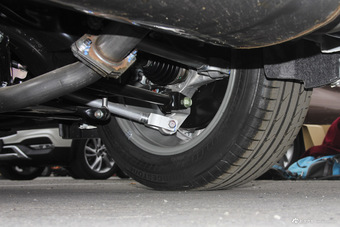 2016款英菲尼迪Q50L 2.0T自动舒适版