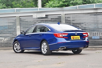 2018款雅阁1.5T自动豪华版260TURBO